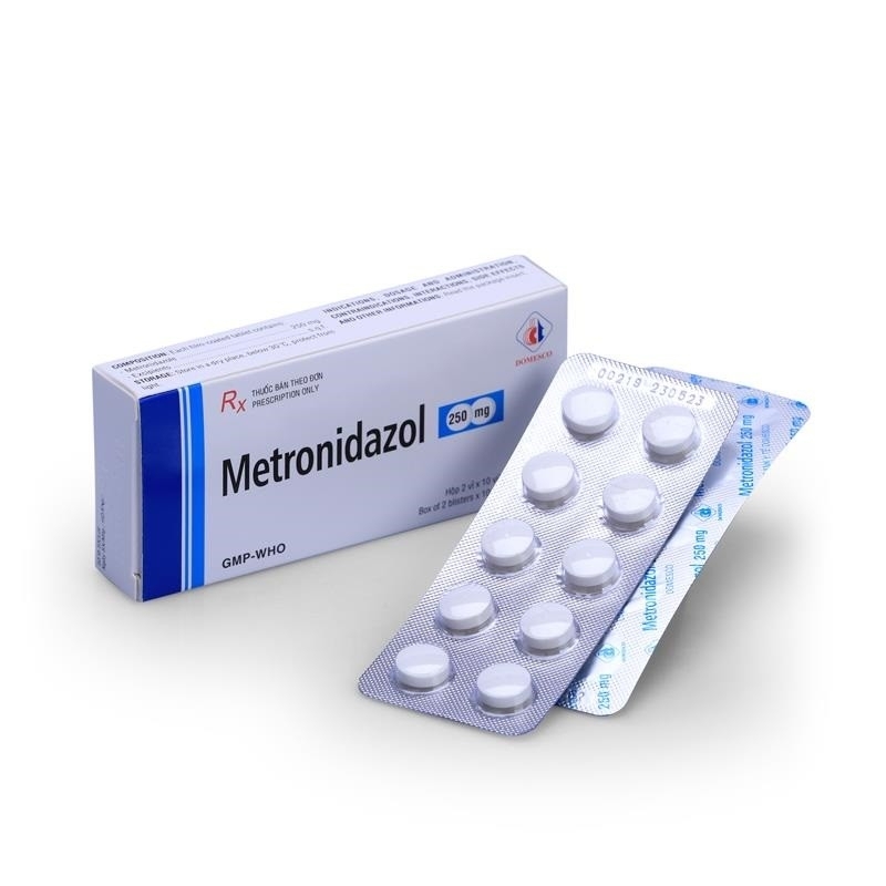 Hình ảnh Viên nén Metronidazol 250mg Domesco điều trị nhiễm kí sinh trùng, nhiễm khuẩn (2 vỉ x 10 viên)