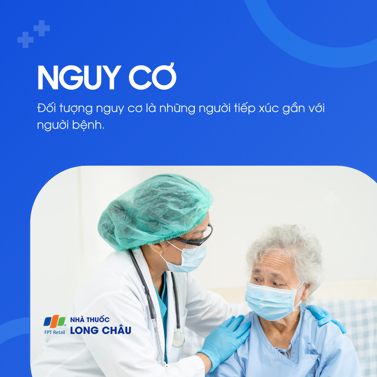 Người tiếp xúc gần với người bệnh dễ mắc Covid-19 hơn.