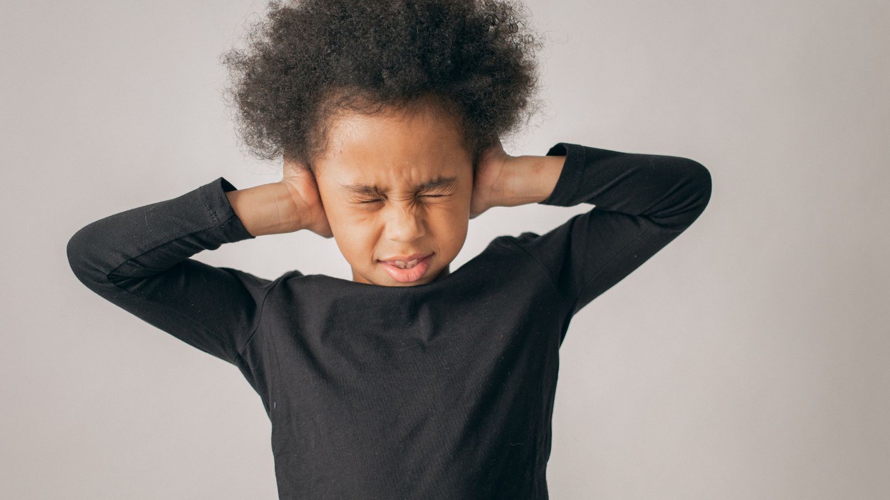Viêm tai giữa ứ mủ là gì? Nguyên nhân, triệu chứng và cách điều trị 2