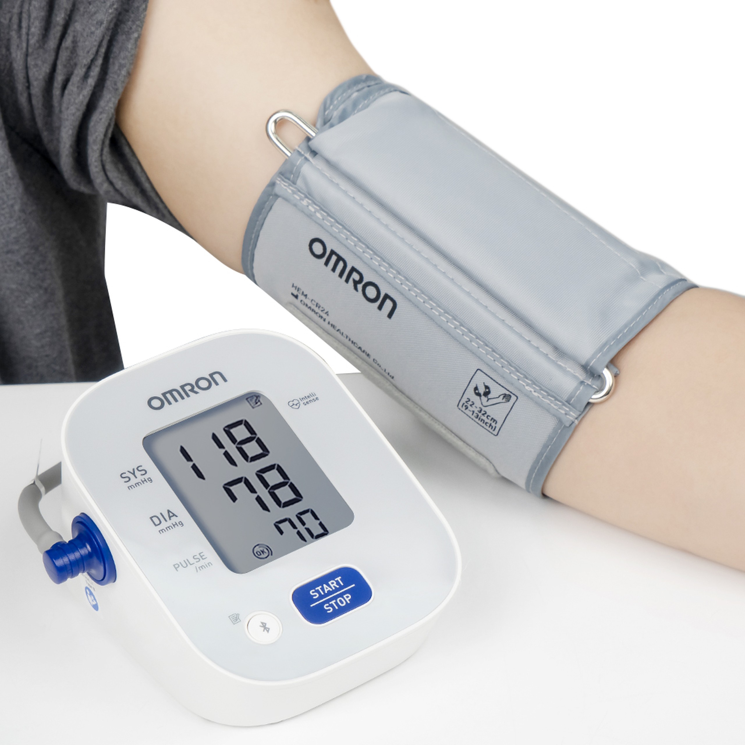 Máy đo huyết áp bắp tay Omron HEM 7143T1 hỗ trợ đo huyết áp, nhịp tim