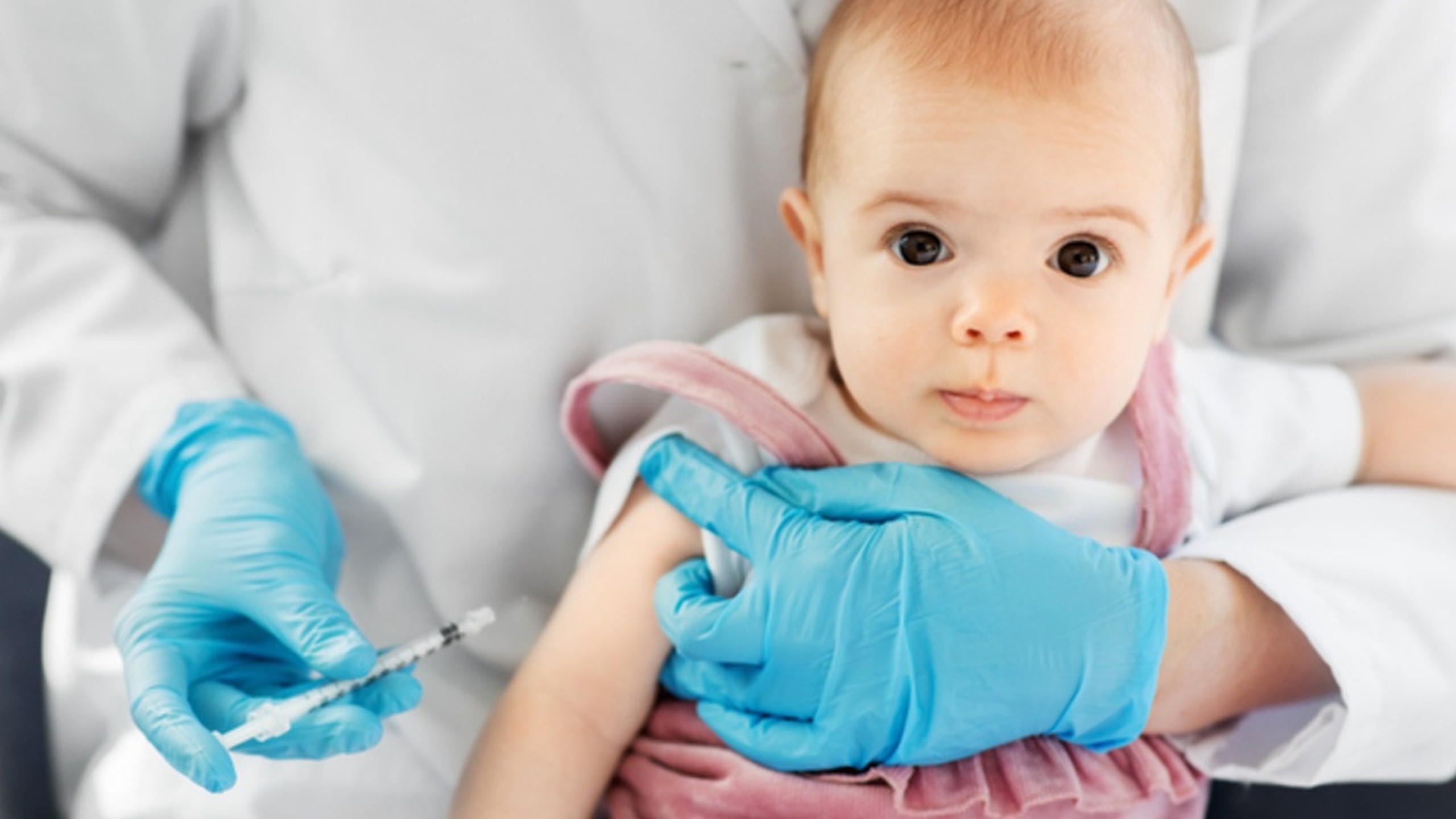 Địa chỉ nào tiêm 6 trong 1 ở Hà Nội uy tín? Quy trình tiêm chủng tại tiêm chủng Long Châu