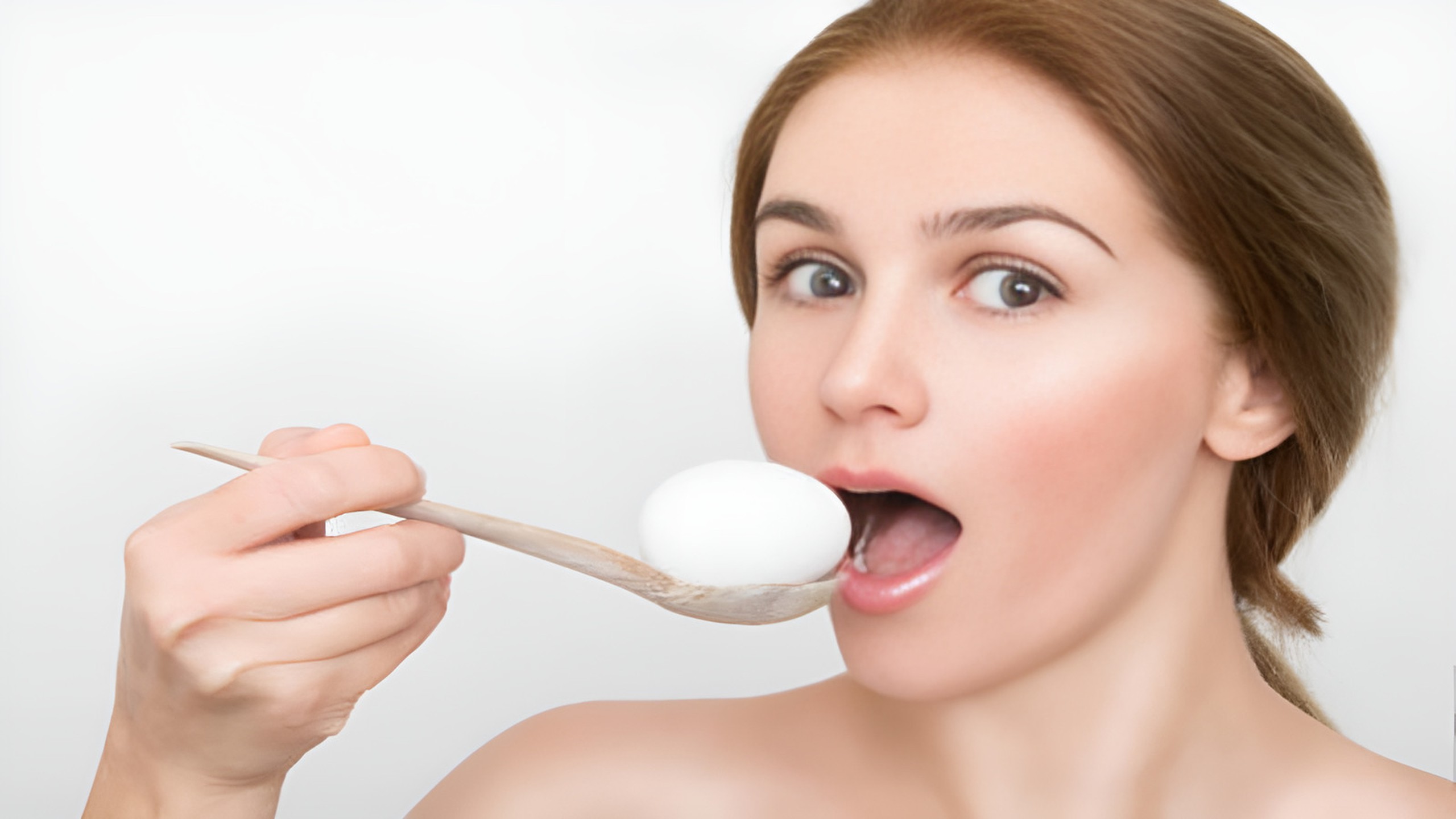 Mọc răng khôn có được ăn trứng không? Những điều bạn cần biết