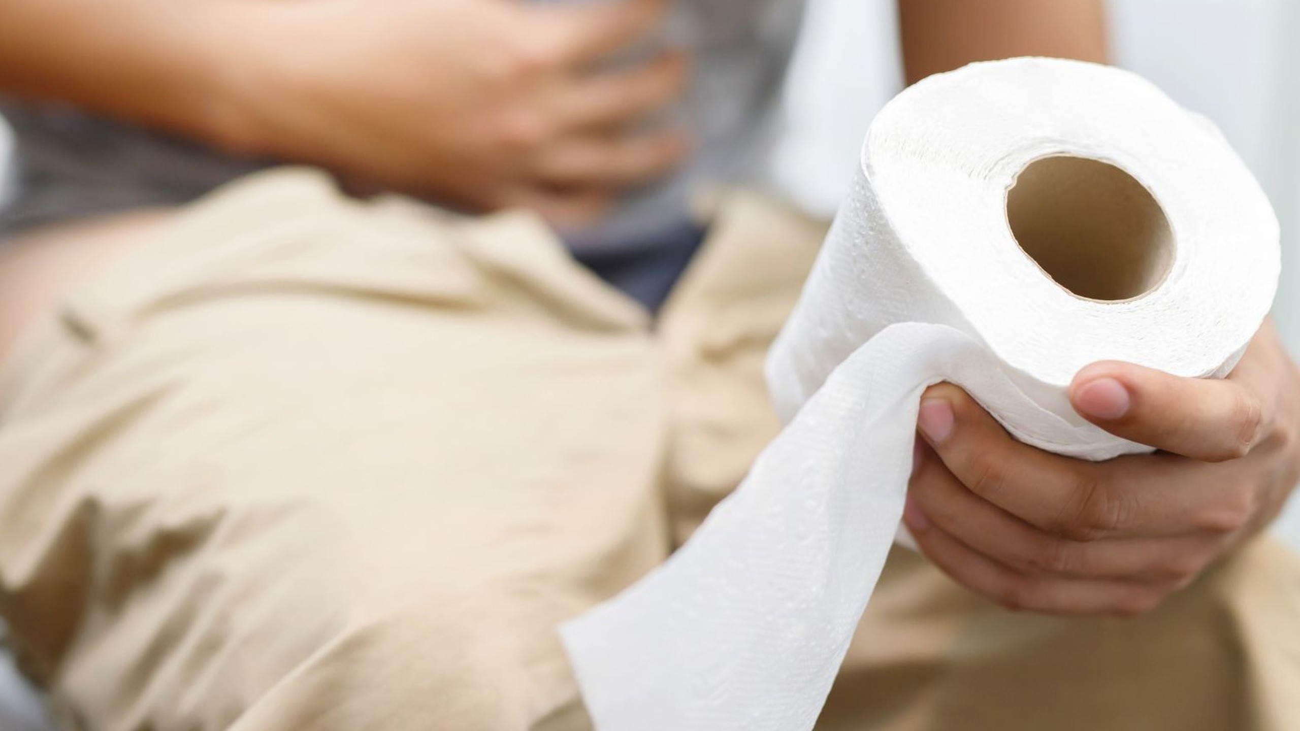 Tiêu chảy thẩm thấu là gì? Nguyên nhân, triệu chứng và cách điều trị hiệu quả