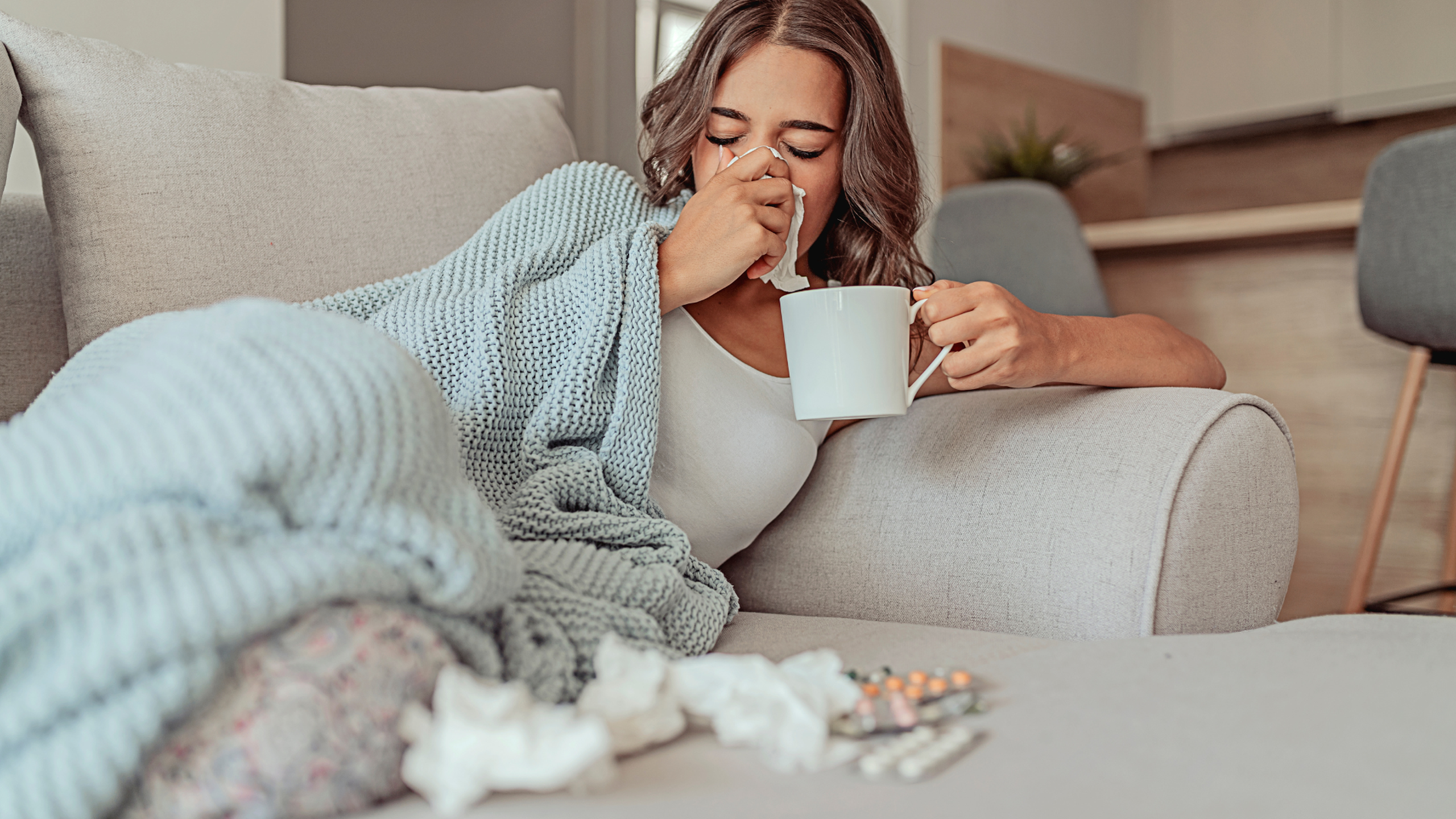 Phân biệt cảm cúm với cảm lạnh: Làm thế nào để nhận biết? 0