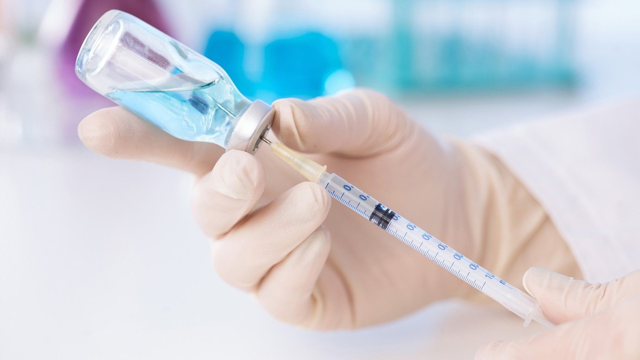 Tại sao tiêm dịch vụ không sốt? Nên tiêm dịch vụ ở đâu?