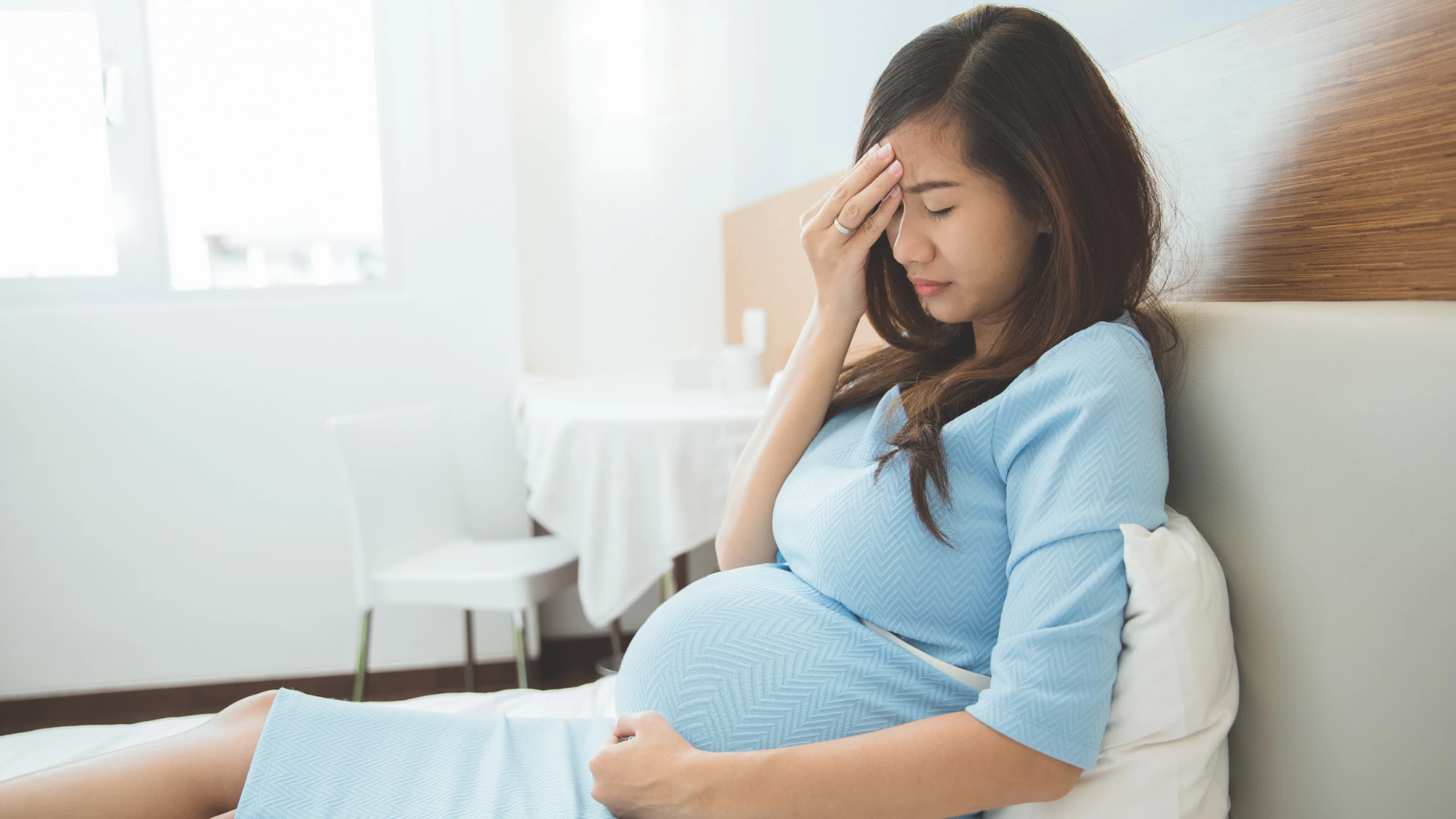 5 dấu hiệu mẹ bầu thiếu chất cần nhận biết sớm