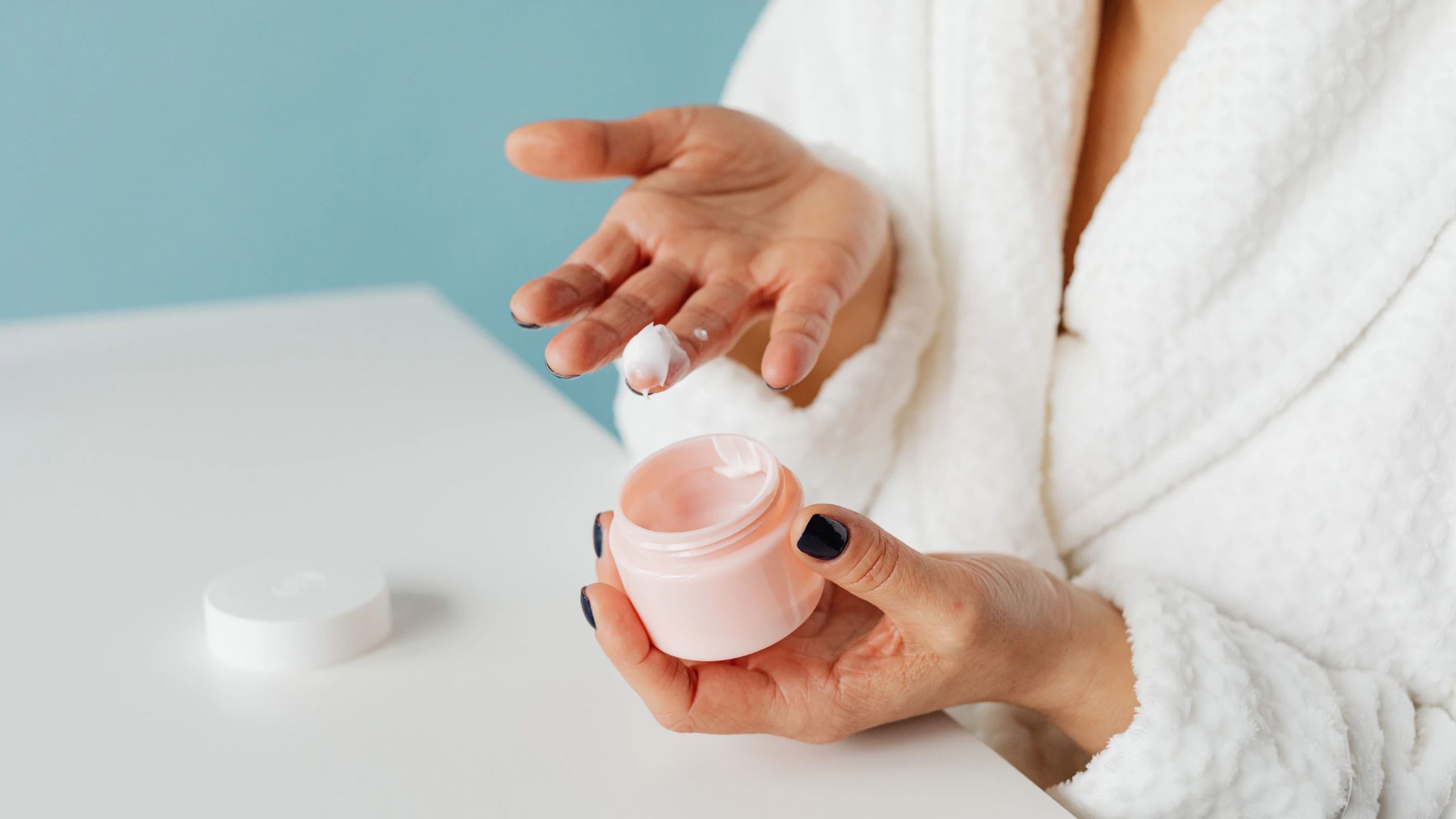 8 sai lầm skincare mùa nắng nóng: Bạn có đang mắc phải?