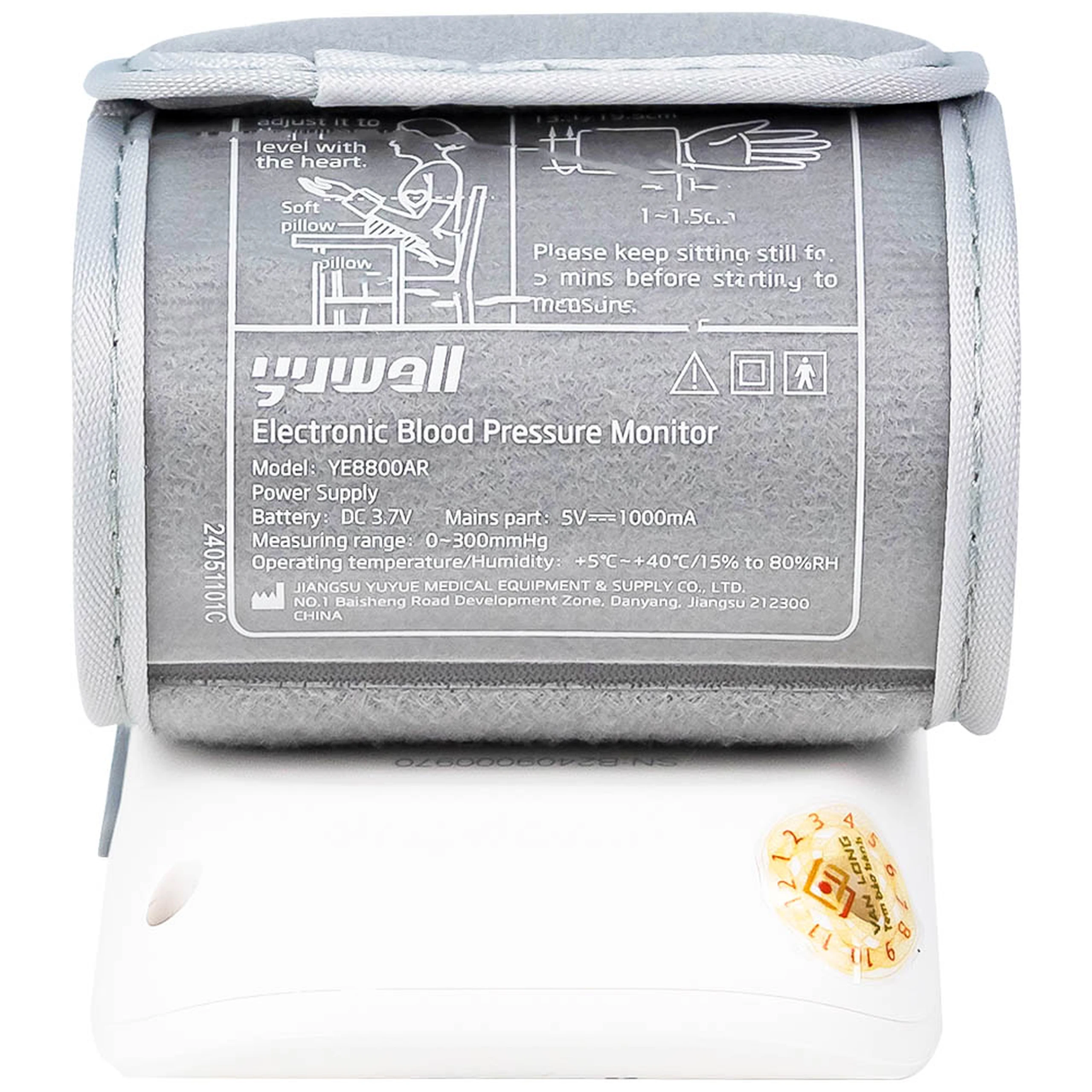 Máy đo huyết áp cổ tay Yuwell YE8800AR hỗ trợ đo huyết áp, cảnh báo đột quỵ