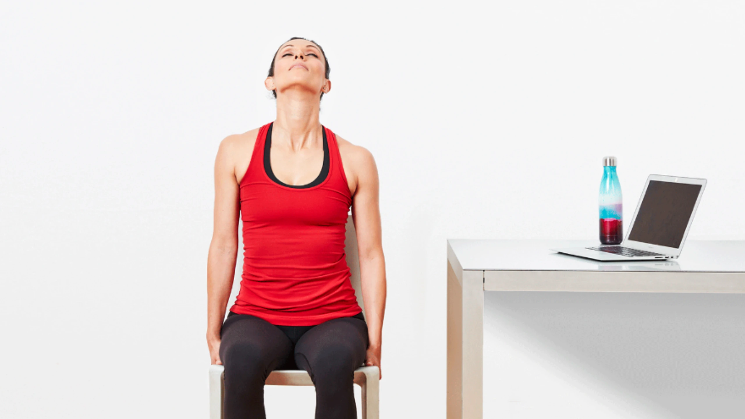 Bài tập giãn cơ cổ: Hướng dẫn và lưu ý khi thực hiện 