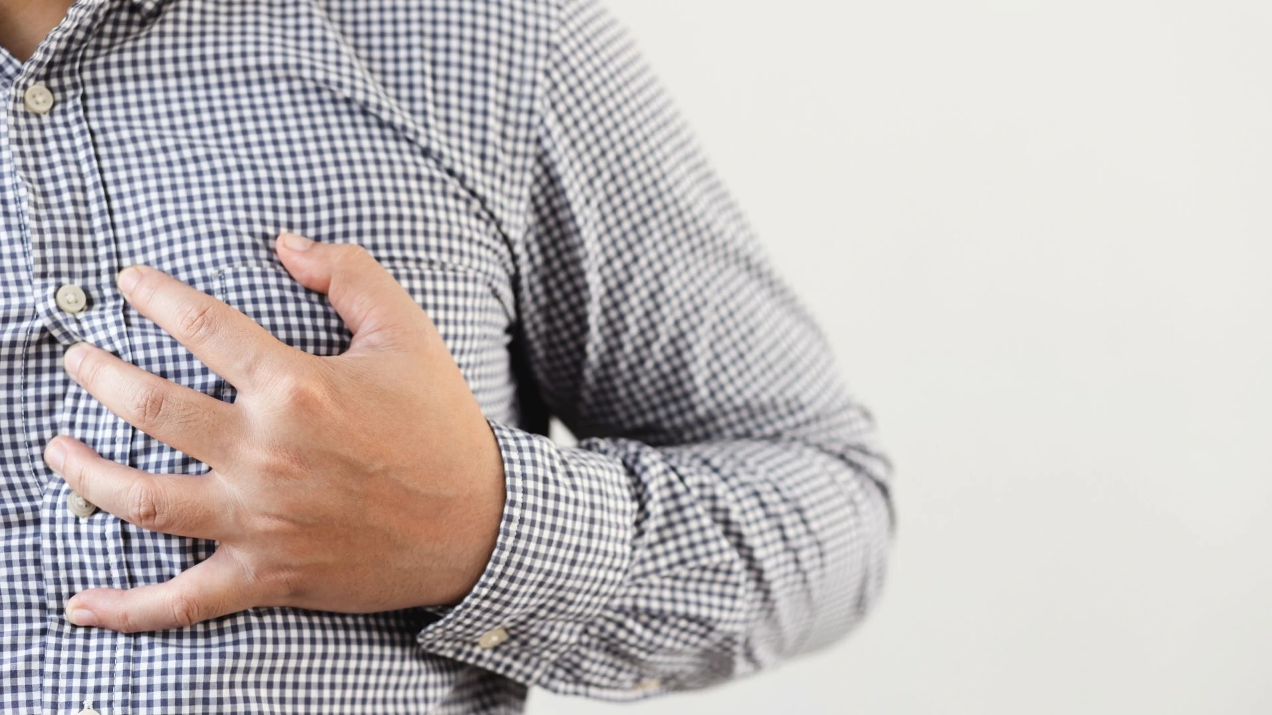 Bệnh vôi hóa sụn sườn là gì? Nguyên nhân gây bệnh và phương pháp điều trị phù hợp