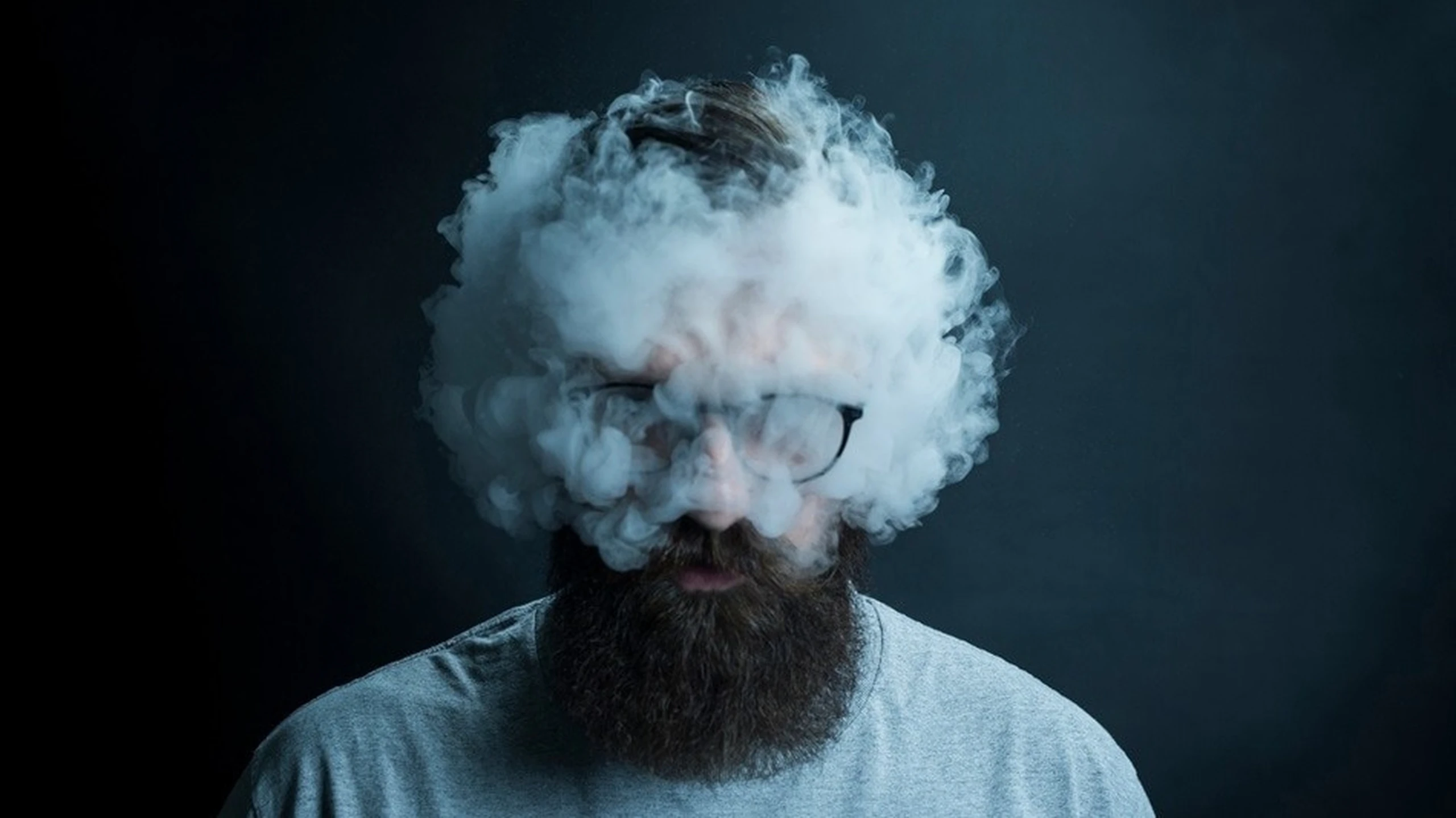 Đại dịch COVID làm tăng tốc độ lão hóa não, đặc biệt ở nam giới và nhóm người nghèo