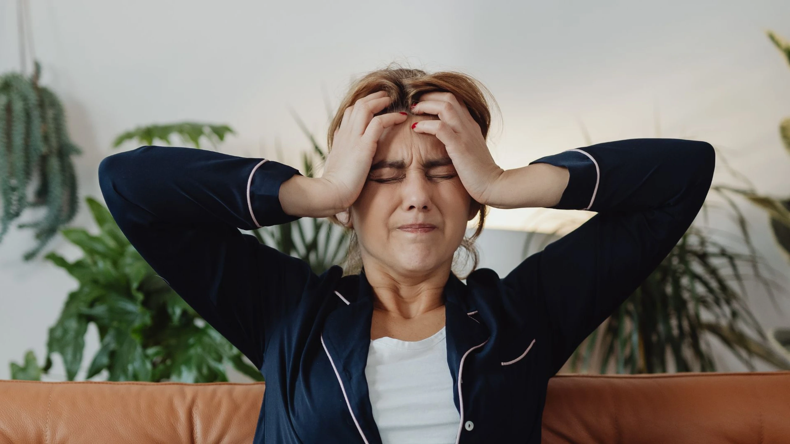 Đau đầu nhói như dao đâm là gì? Làm thế nào để phòng tránh chứng đau đầu như bị dao đâm?