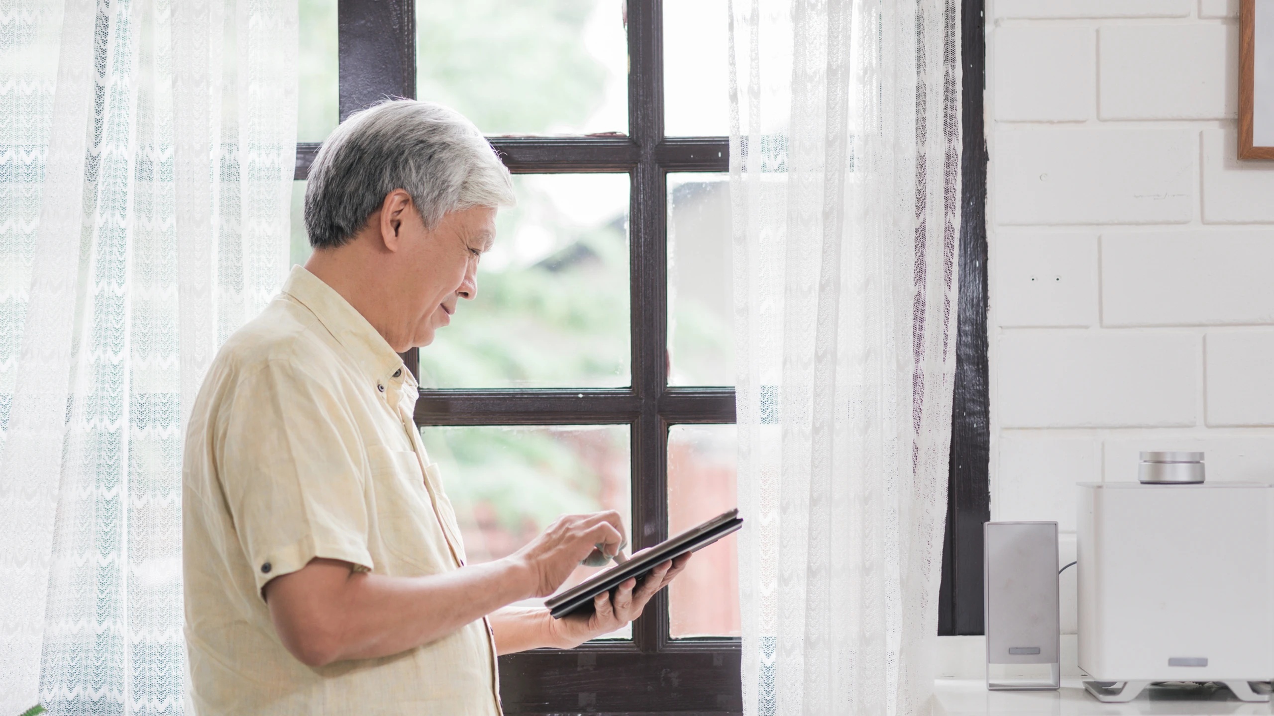 Người 50 tuổi tiểu đêm: Đâu là ranh giới giữa bình thường và không?