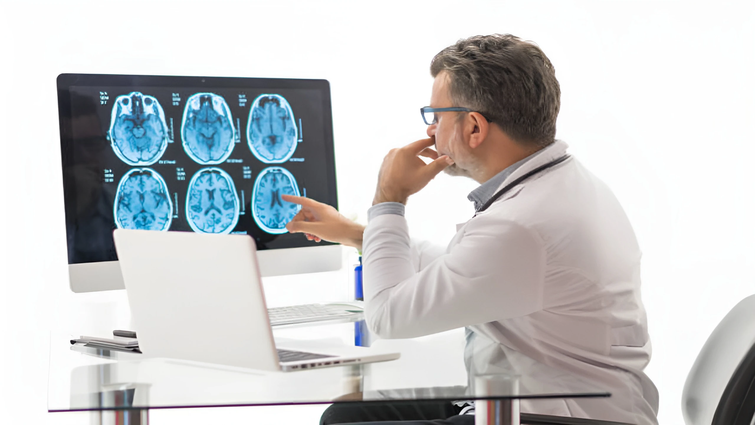 Người bị teo não có hồi phục được không? Những thông tin quan trọng cần biết