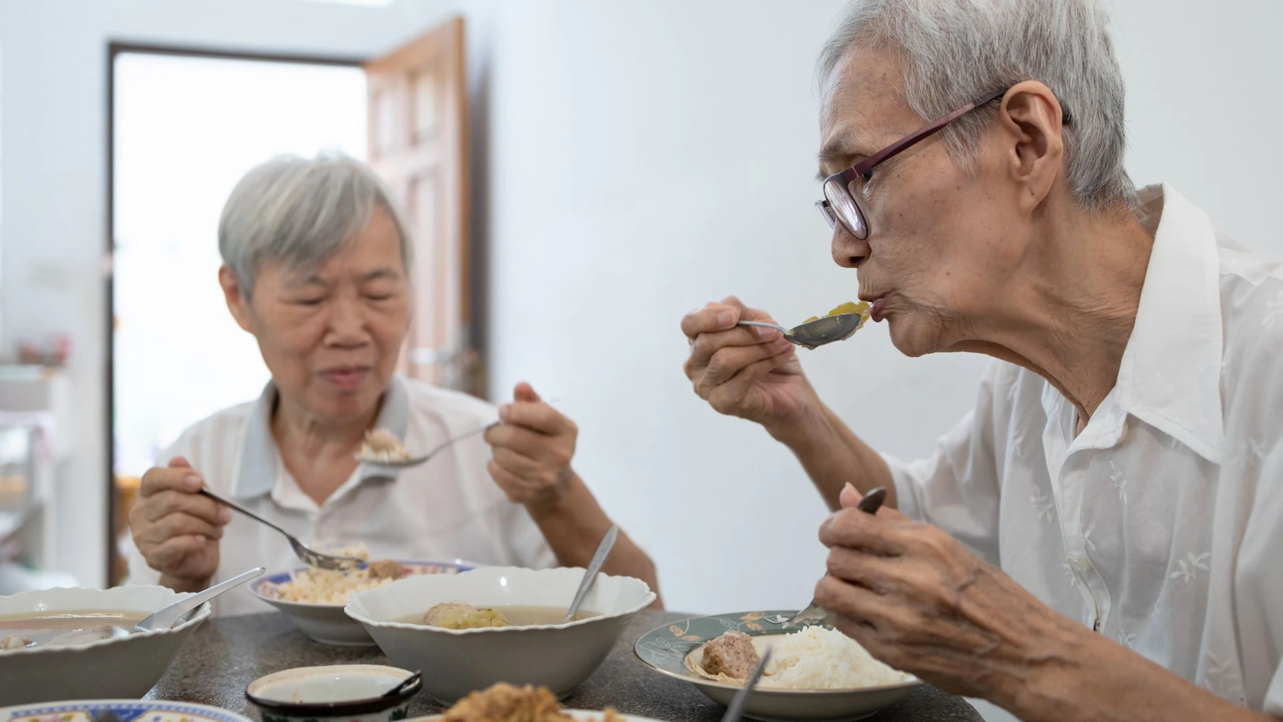 Nguồn thực phẩm giàu magie tốt cho người sau tuổi 60 