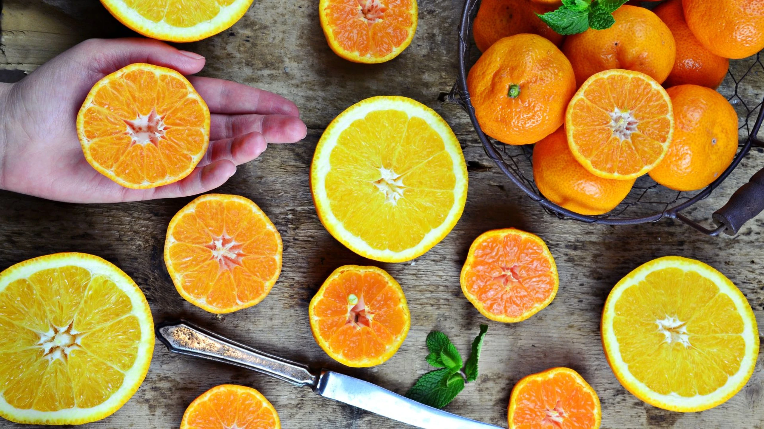 Quýt và cam: Loại quả nào chứa nhiều vitamin C hơn?