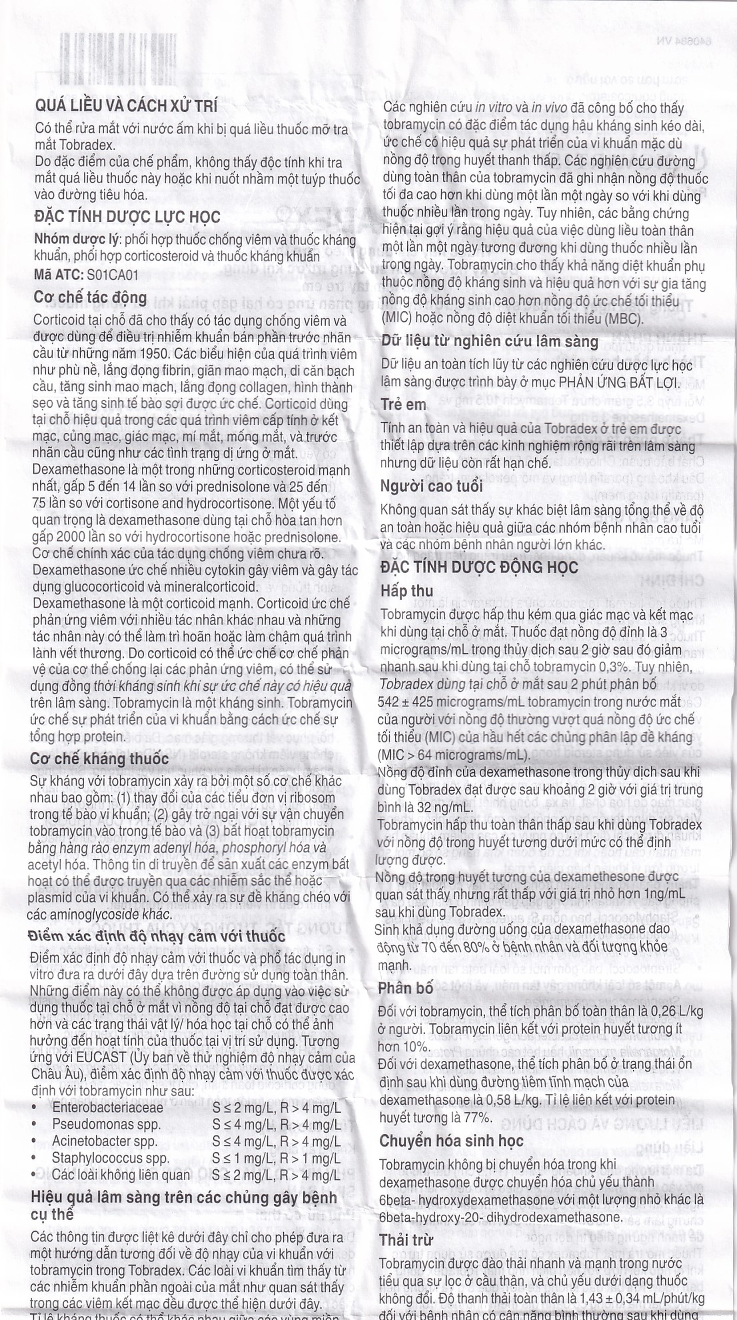 Thuốc mỡ tra mắt TobraDex Alcon điều trị viêm và nhiễm khuẩn (3,5g)