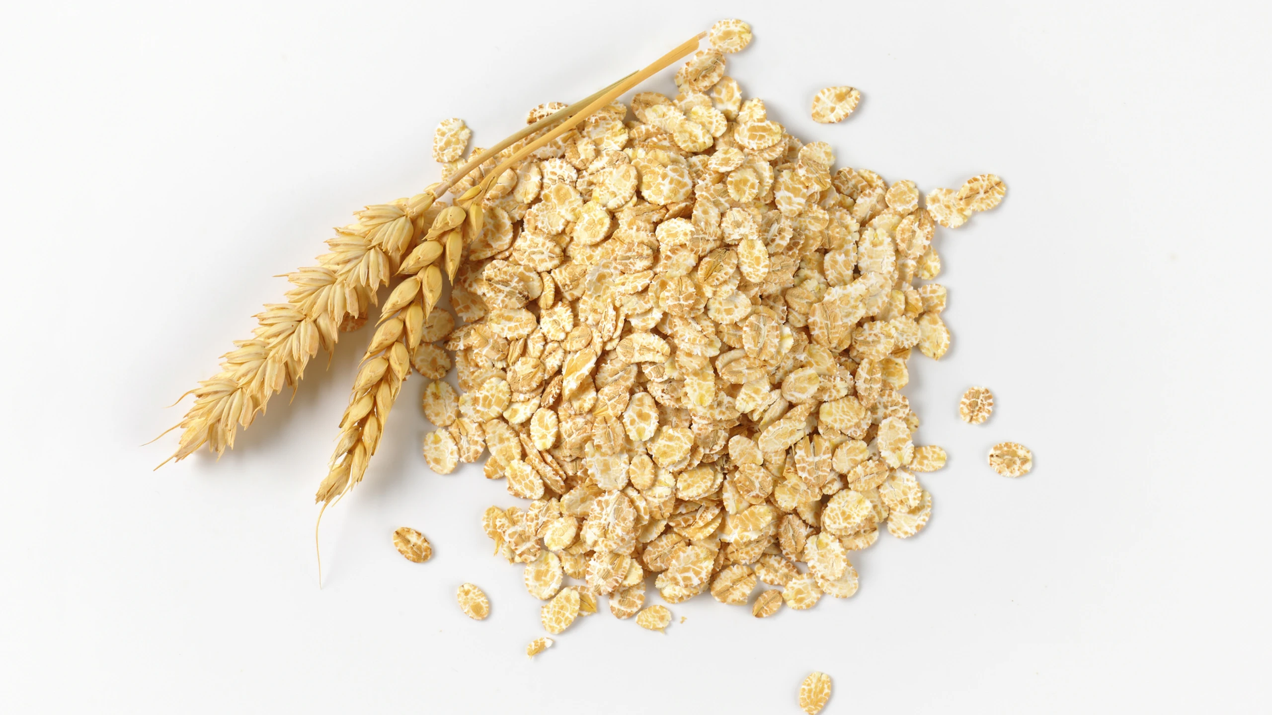 Top 7 ngũ cốc nguyên hạt giúp cải thiện cholesterol và cách ăn phù hợp