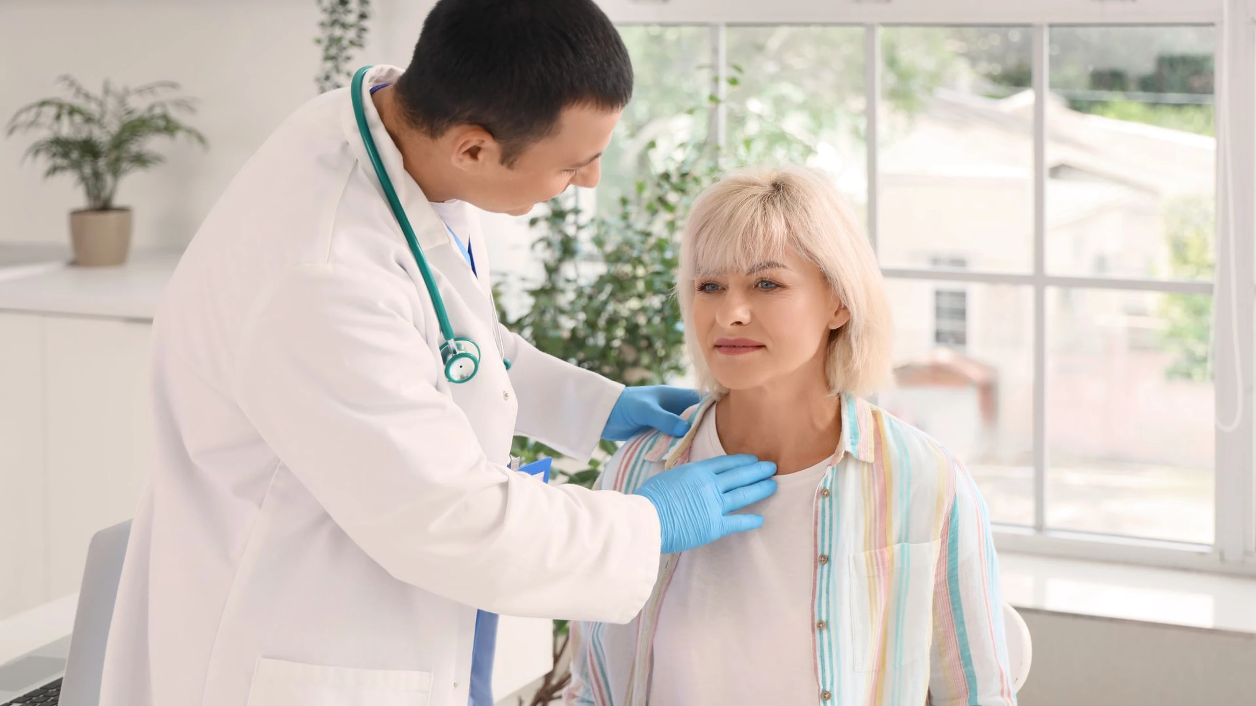 Uống collagen làm tăng khối u không? Bệnh nhân có khối u uống được collagen không?