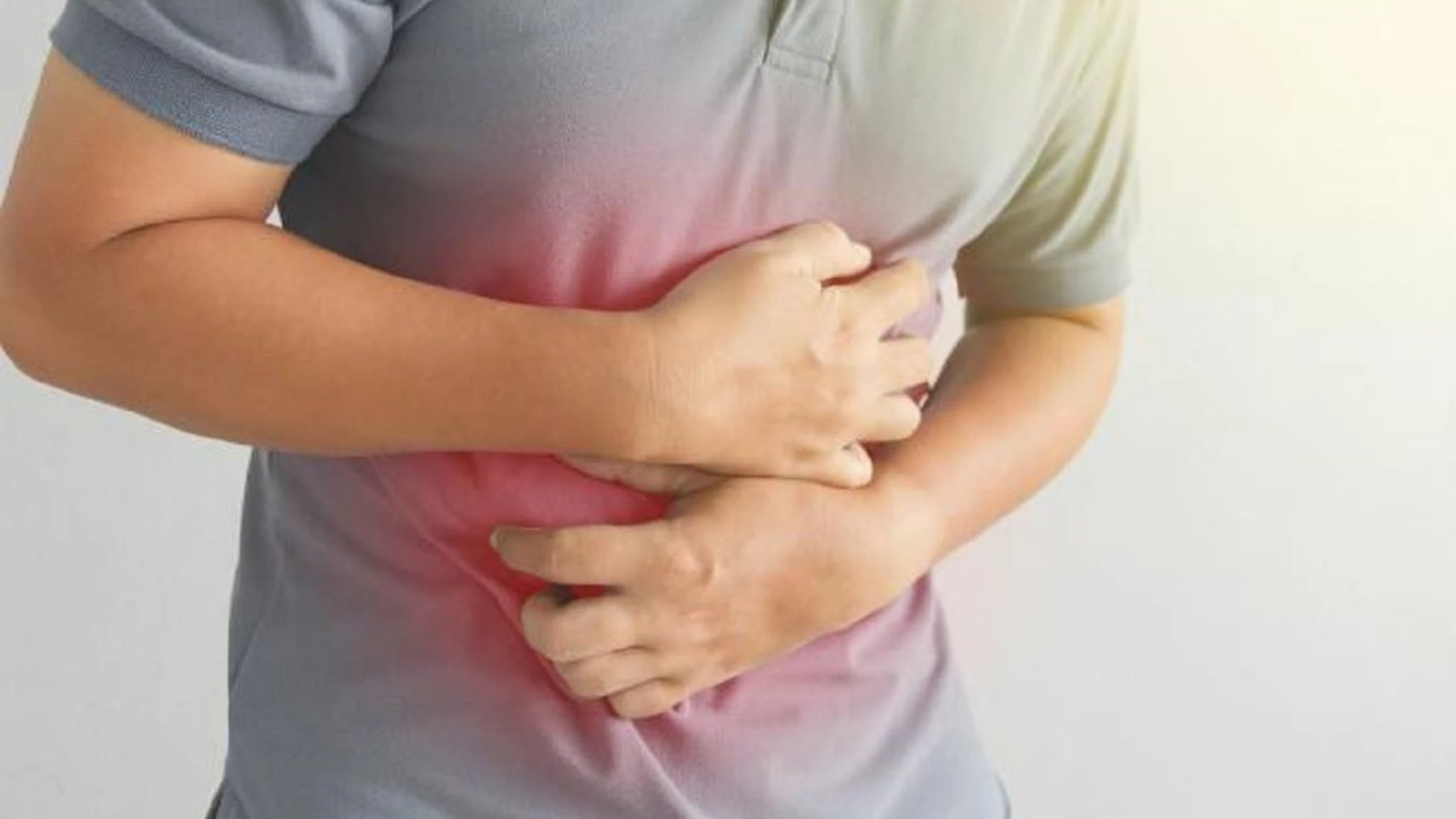 Viêm phúc mạc cấp: Nguyên nhân, triệu chứng và các bước điều trị