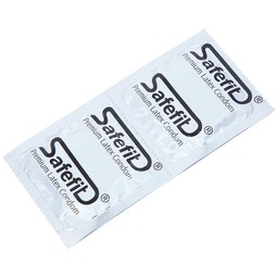 Bao cao su Safefit Comfortable S52 không mùi khó chịu, độ bền cao, khả năng co giãn tốt, chất bôi trơn (12 cái)