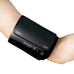 Máy đo huyết áp bắp tay không dây Omron HEM 7600T hỗ trợ đo huyết áp, nhịp tim