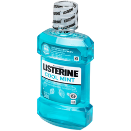 Nước súc miệng Listerine Cool Mint bảo vệ khoang miệng suốt 24h khỏi vi khuẩn hôi miệng, mảng bám, viêm nướu (250ml)