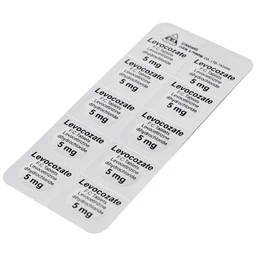 Thuốc Levocozate 5mg dùng trong điều trị viêm mũi dị ứng theo mùa, dị ứng kinh niên, nổi mề đay tự phát (10 vỉ x 10 viên)