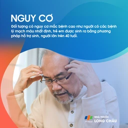 Xuất huyết võng mạc 4