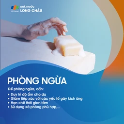Phòng ngừa viêm da cơ địa bằng xà phòng dịu nhẹ và giữ ẩm da