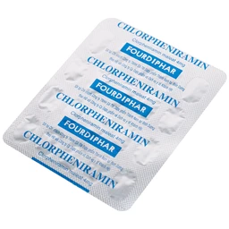 Thuốc Chlorpheniramin 4mg Fourdiphar điều trị viêm mũi dị ứng, mày đay (10 vỉ x 20 viên)