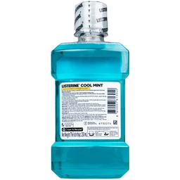 Nước súc miệng Listerine Cool Mint bảo vệ khoang miệng suốt 24h khỏi vi khuẩn hôi miệng, mảng bám, viêm nướu (250ml)