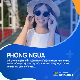 Người bệnh đang thực hiện bài tập mắt nhằm phòng ngừa bệnh tăng nhãn áp, theo khuyến nghị của bác sĩ