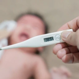 Viêm phế quản do RSV 3