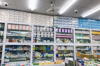 Nhà Thuốc FPT Long Châu 242 Đê La Thành (Ngã Tư Đê La Thành - Hào Nam), P. Ô Chợ Dừa, Q. Đống Đa, TP. Hà Nội