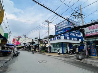 Nhà Thuốc FPT Long Châu 216 Gò Xoài (Ngay Chợ Gò Xoài), P. Bình Hưng Hòa A, Q. Bình Tân, TP. Hồ Chí Minh