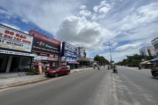 Nhà Thuốc FPT Long Châu 492 Nguyễn Chí Thanh (Đối Diện Bưu Diện Dương Minh Châu), TT. Dương Minh Châu, H. Dương Minh Châu, Tỉnh Tây Ninh