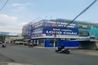 Nhà Thuốc FPT Long Châu 134 Trịnh Đình Trọng, P. Phú Trung, Q. Tân Phú, TP. Hồ Chí Minh
