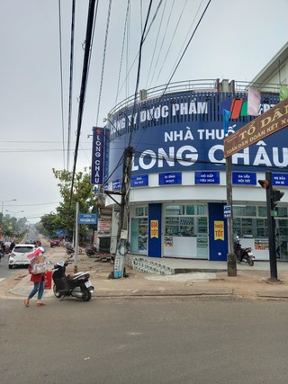 Nhà Thuốc FPT Long Châu 233 Phạm Văn Đồng, P. Thống Nhất, TP. Pleiku, Tỉnh Gia Lai