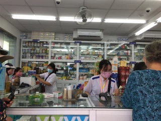 Nhà thuốc Long Châu 30 Quang Trung, TT Phan Rí Cửa, Tuy Phong, Bình Thuận