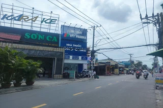 Nhà Thuốc FPT Long Châu 225 Thoại Ngọc Hầu (Đối Diện Siêu Thị Go), P. Phú Thạnh, Q. Tân Phú, TP. Hồ Chí Minh