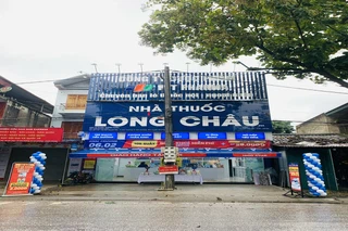 Nhà Thuốc FPT Long Châu 116-118 TDP Quyết Tiến (Ngã Ba Đèn Đỏ - Ủy Ban Thị Trấn Sơn Dương), TT. Sơn Dương, H. Sơn Dương, Tỉnh Tuyên Quang