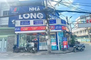 Nhà Thuốc FPT Long Châu 12C Phạm Viết Chánh (Ngã Ba Mê Linh, Phạm Viết Chánh - Gần Trường Tiểu Học Thạnh Mỹ Tây), P. 19, Q. Bình Thạnh, TP. Hồ Chí Minh