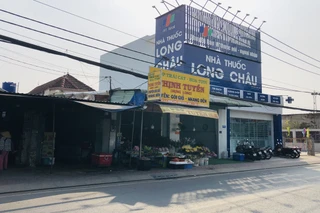 Nhà Thuốc FPT Long Châu 955 Đoàn Nguyên Tuấn (Cách Chợ Hưng Long 200M), X. Hưng Long, TP. Hồ Chí Minh