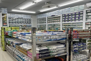 Nhà Thuốc FPT Long Châu 300 Lê Lợi (Đối Diện Bệnh Viện Đa Khoa Tỉnh Bắc Ninh Số 1), P. Bắc Giang, Tỉnh Bắc Ninh