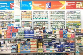 Nhà Thuốc FPT Long Châu 02 Chu Văn An (Cổng Chợ Yên Châu), X. Yên Châu, Tỉnh Sơn La