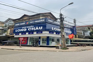 Nhà Thuốc FPT Long Châu Tổ Dân Phố Tân Chiền (Ngã Ba Chợ Lập Thạch), X. Lập Thạch, Tỉnh Phú Thọ