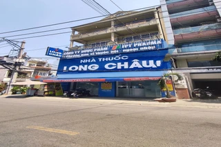 Nhà Thuốc FPT Long Châu 26-28 Nguyễn Cửu Vân (Ngã Tư Nguyễn Cửu Vân Và Trần Văn Khê), P. Gia Định, TP. Hồ Chí Minh