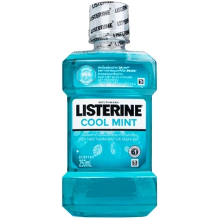 Nước súc miệng Listerine Cool Mint bảo vệ khoang miệng suốt 24h khỏi vi khuẩn hôi miệng, mảng bám, viêm nướu (250ml)