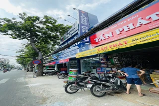 Nhà Thuốc FPT Long Châu 165-167 Lạc Long Quân (Ngã Ba Lạc Long Quân - Bình Thới), P. Bình Thới, TP. Hồ Chí Minh